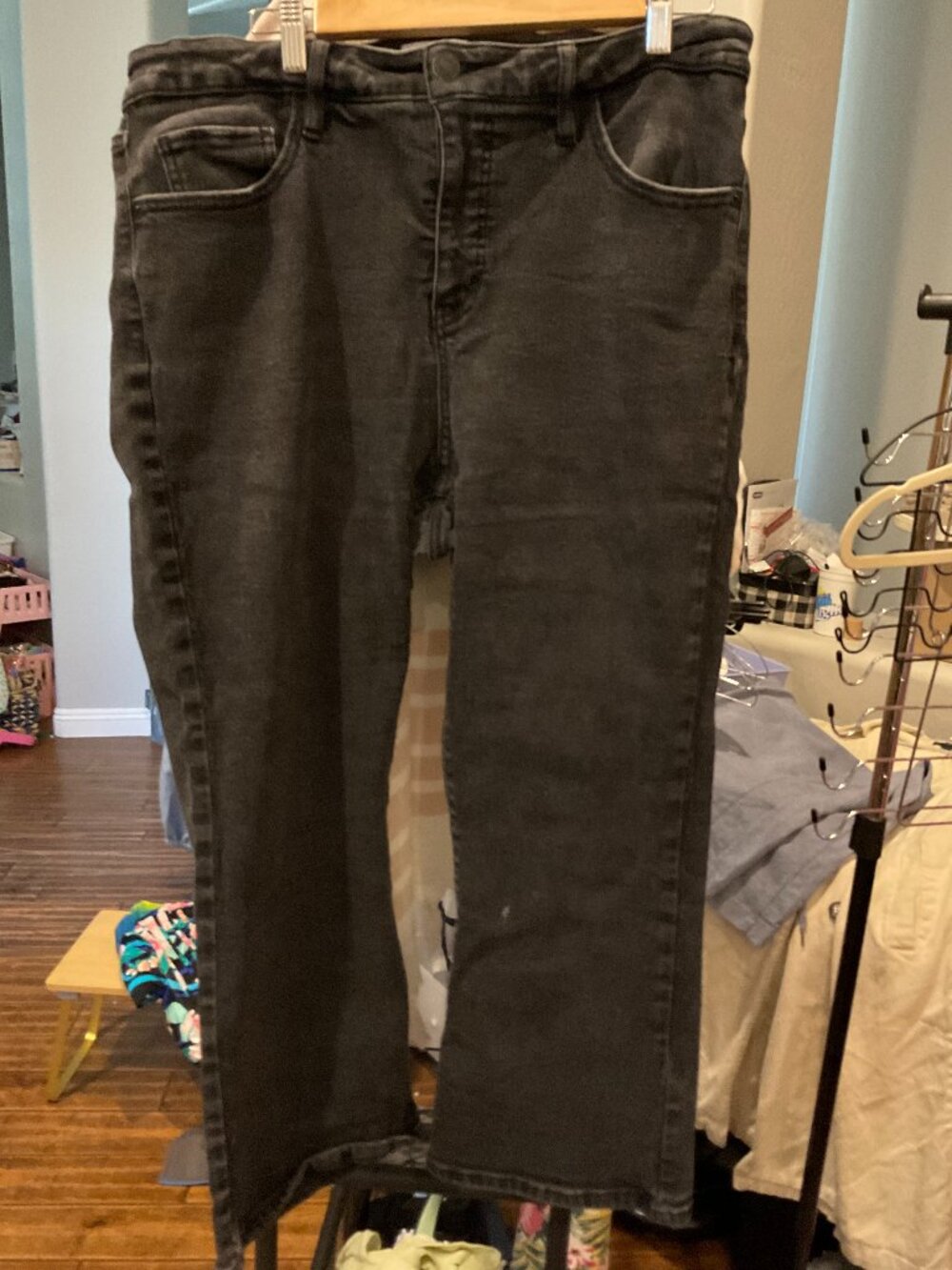 Ava & Viv High Rise Straight Leg Jeans | Washed Black | Size 16W | Plus | L.N.